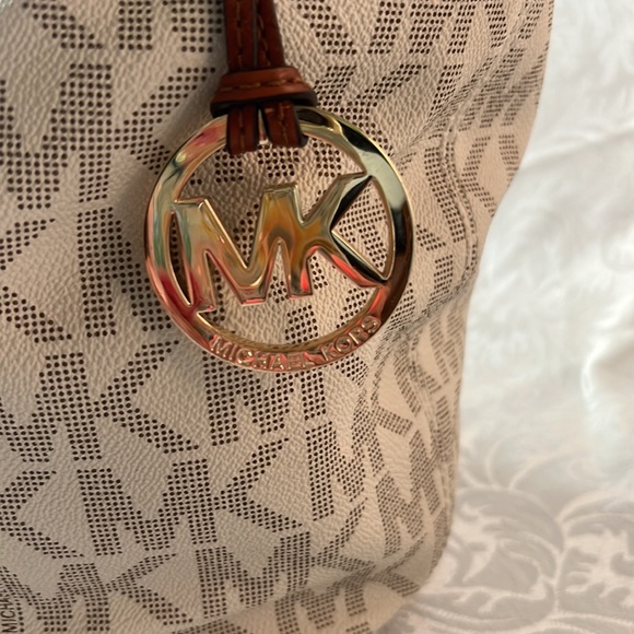 MICHAEL Michael Kors Cream and Brown Shoulder Bag - Picture 3 of 14